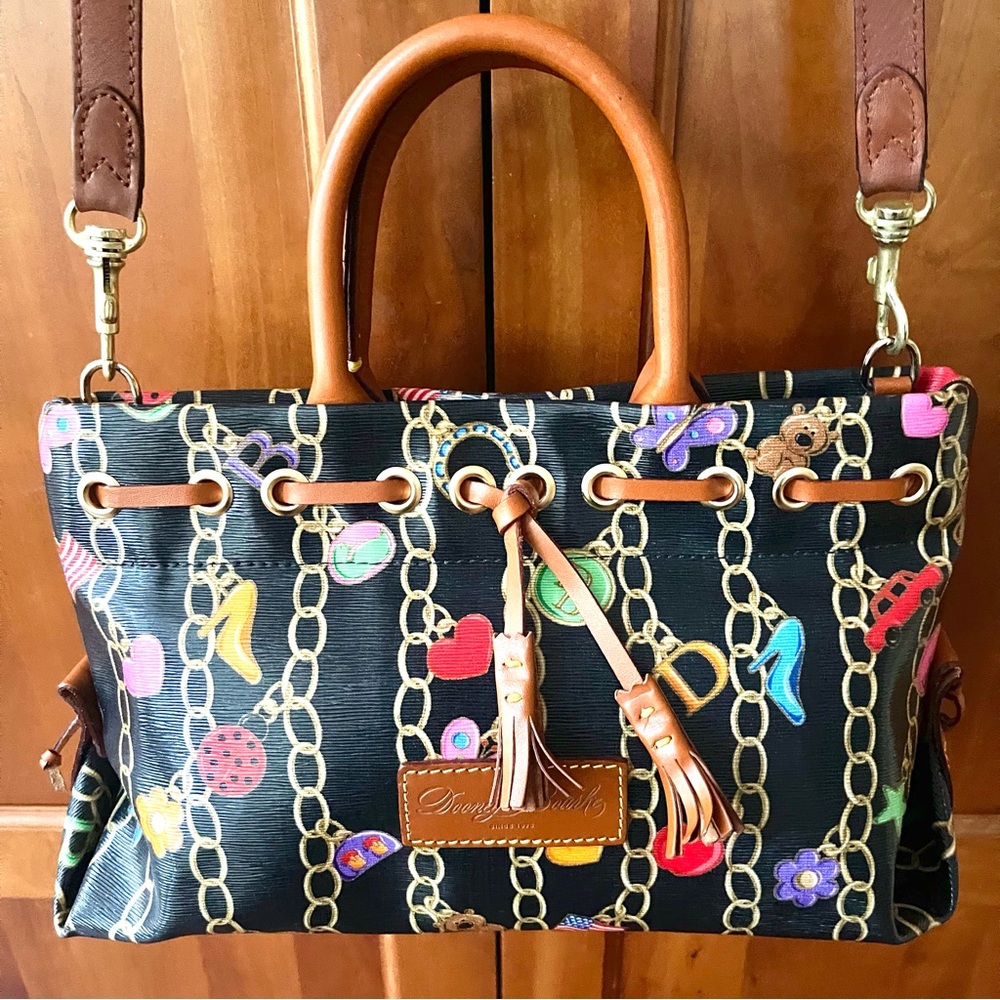 Dooney & Bourke Convertible Crossbody & Satchel Purse Bag In Excellent Condition